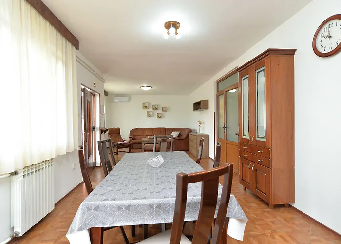 622 Apartment *